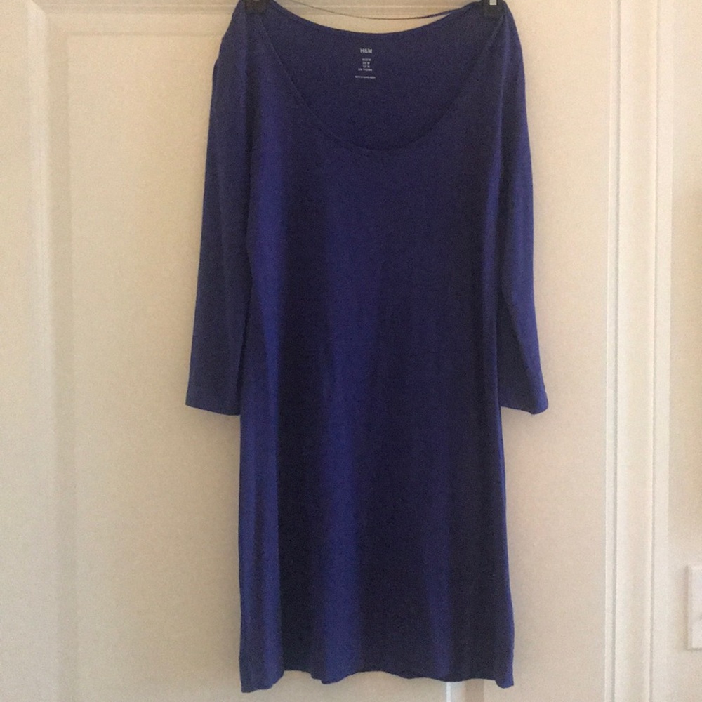 Blue scoop-neck stretchy dress